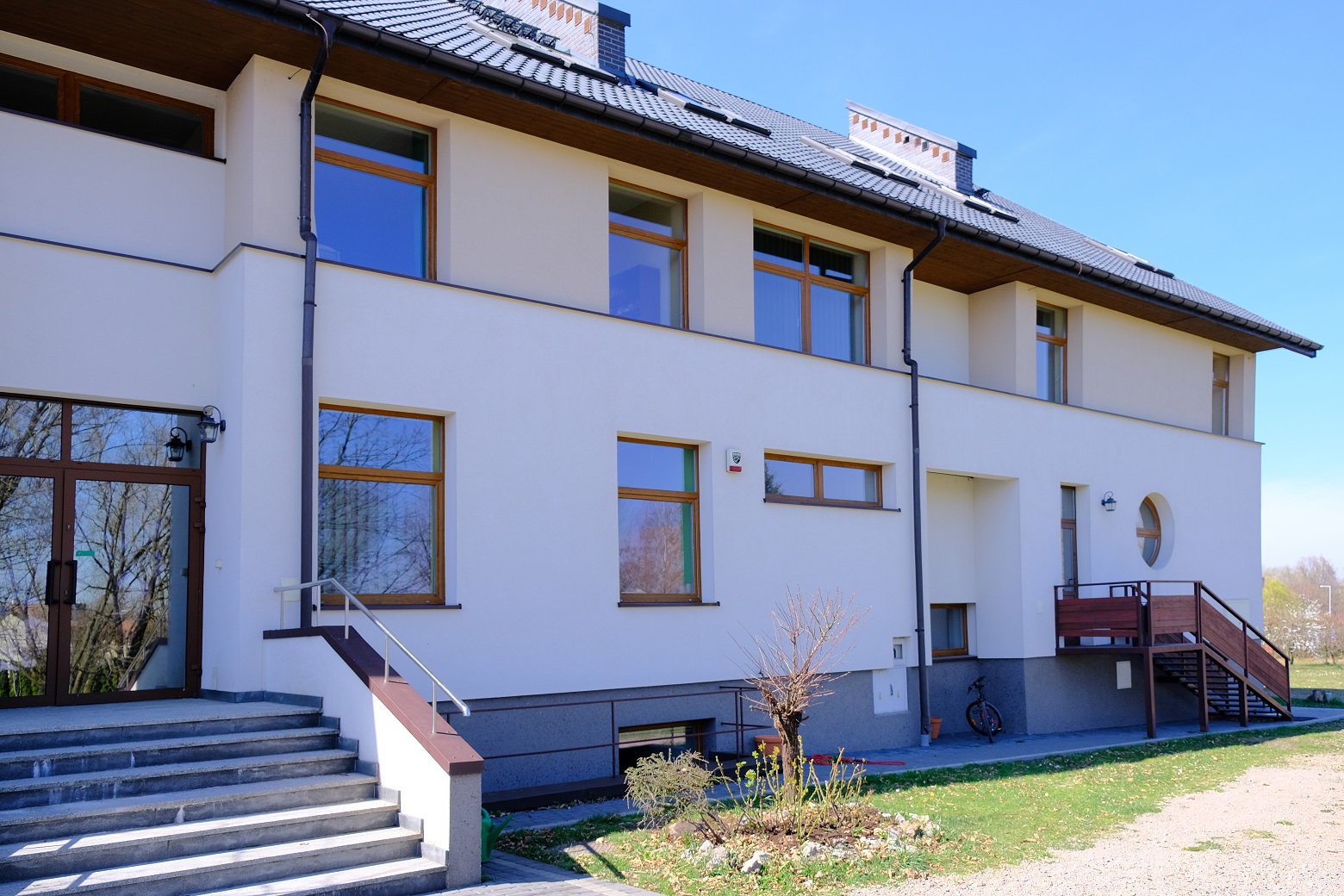 The Comboni House in Krakow is a large white building with plenty of space to house refugees
